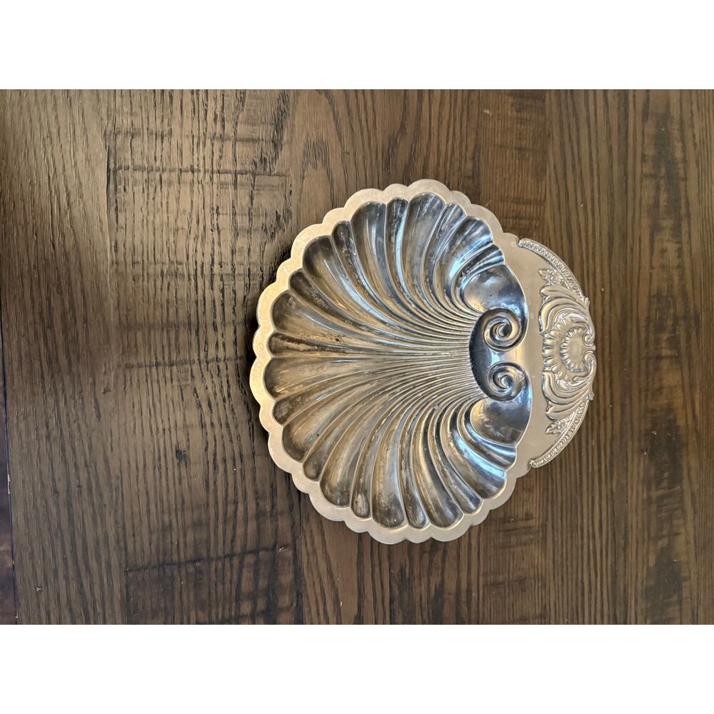 Silver-Plated Large Clam Shell Bowl – 9”